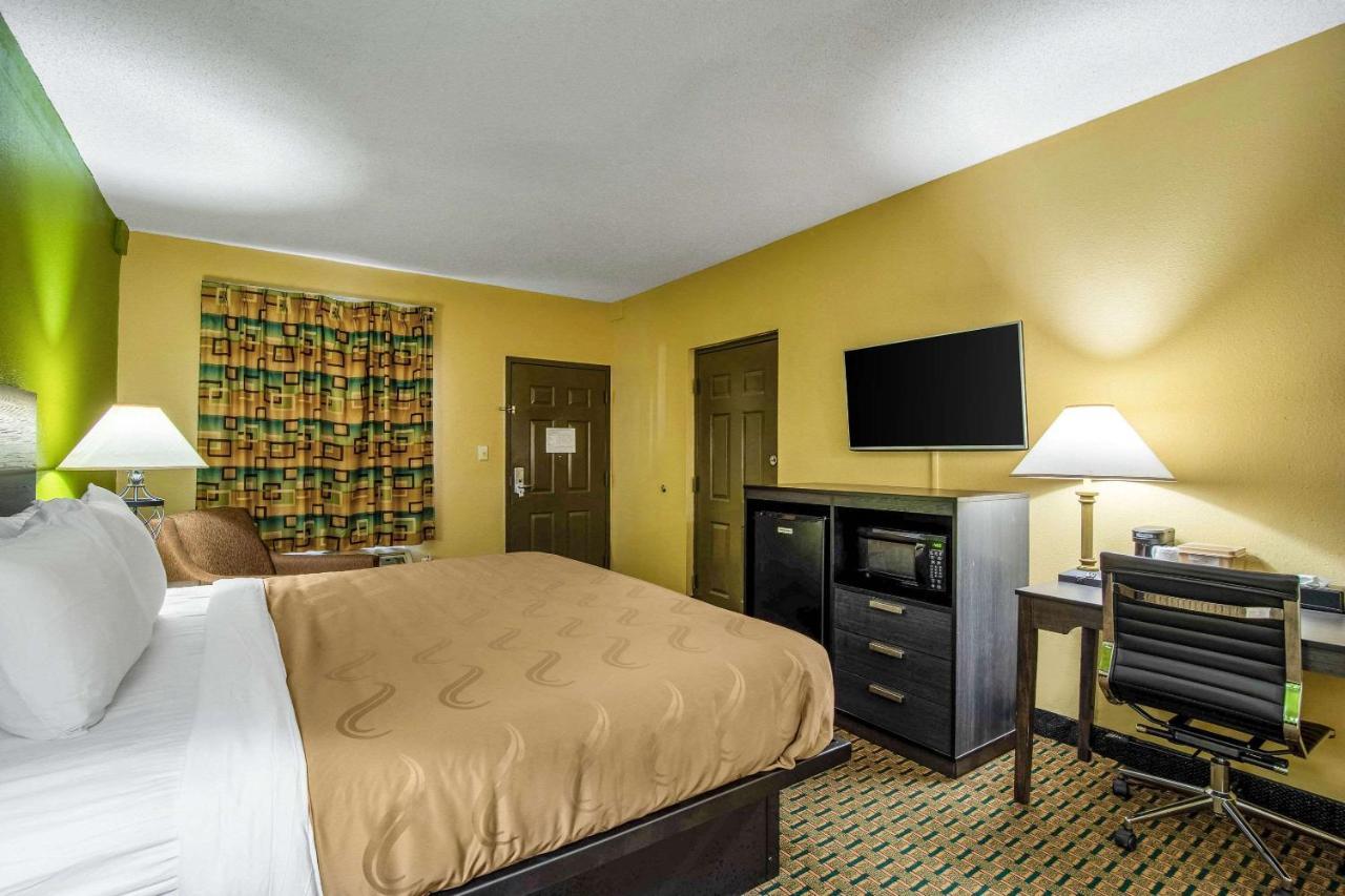 Quality Inn West Columbia - Cayce Экстерьер фото